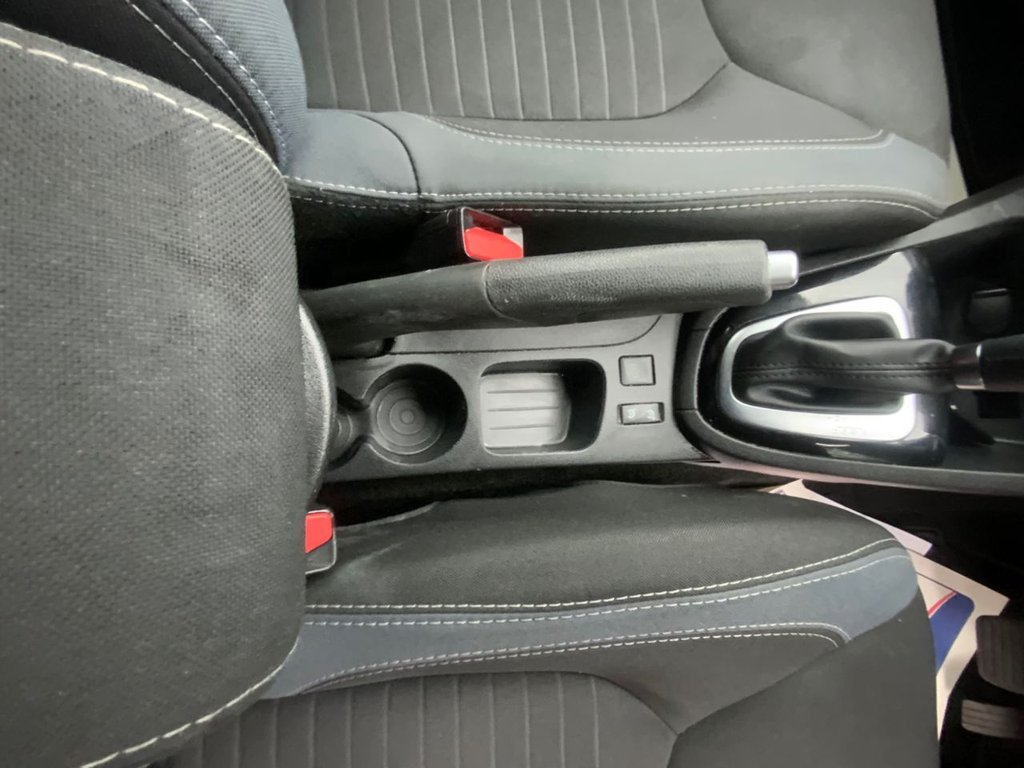 Used Renault Clio 2015 for sale - 76655165: Photo 29