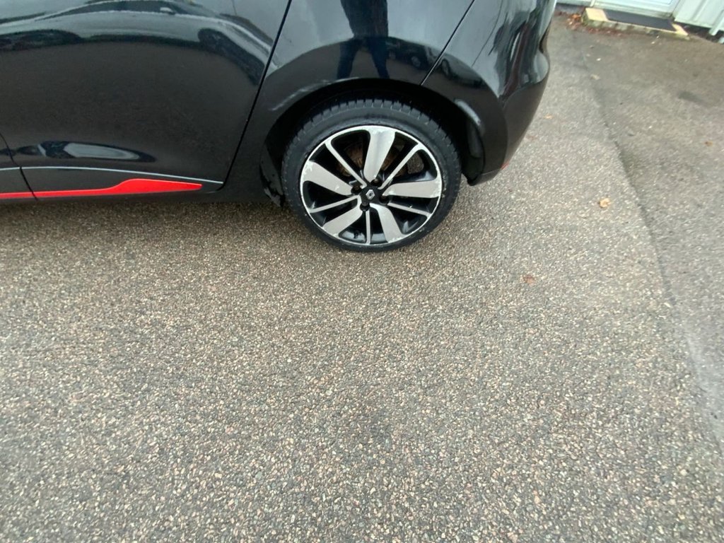 Used Renault Clio 2015 for sale - 76655165: Photo 42