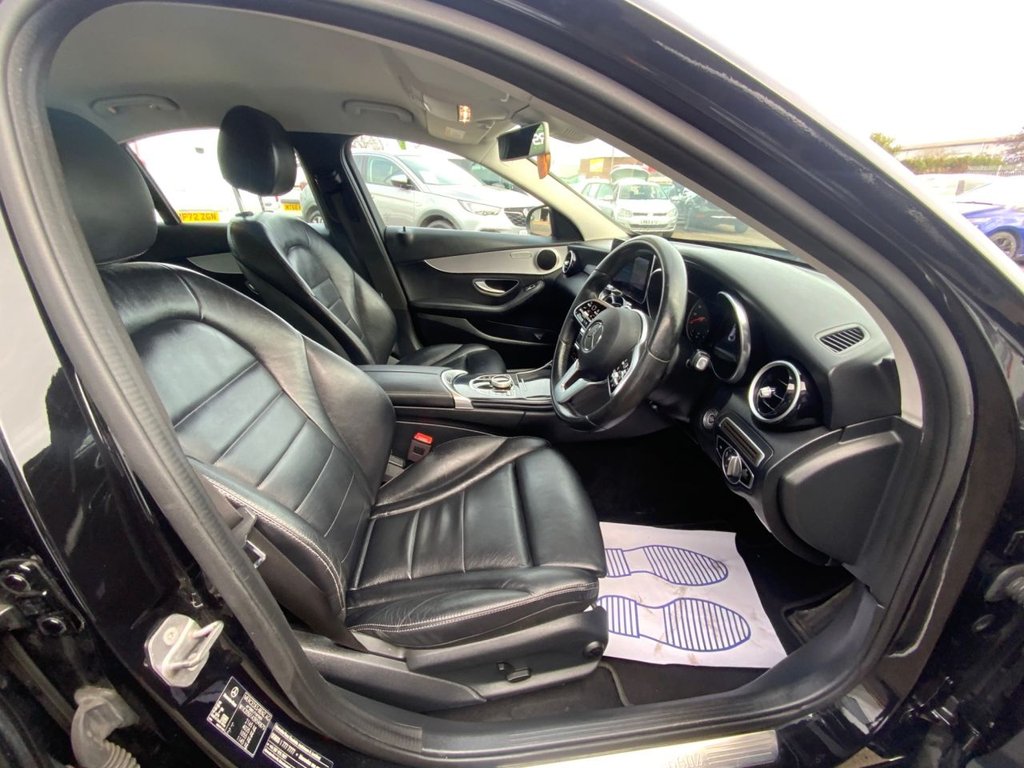 Used Mercedes-Benz C Class 2020 for sale - 77642935: Photo 2
