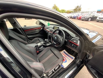Used BMW 3 Series 2015 for sale - 76132984: Photo 2