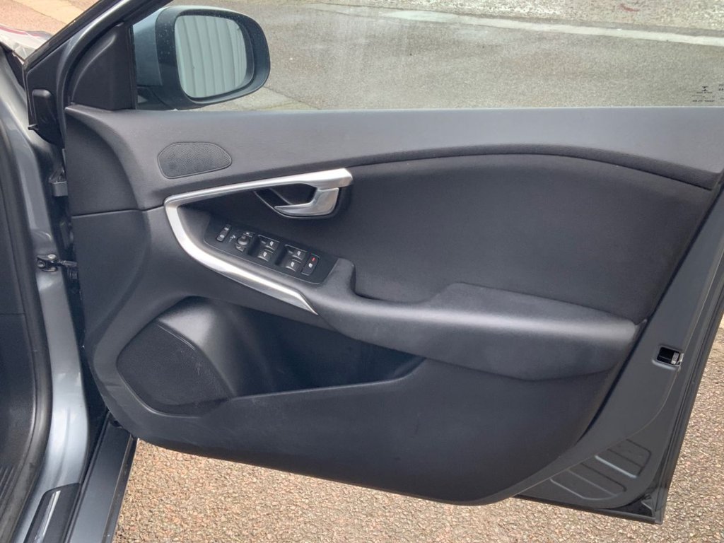 Used Volvo V40 2016 for sale - 77621689: Photo 23