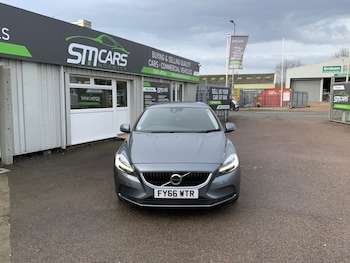 Used Volvo V40 2016 for sale - 77621689: Photo
