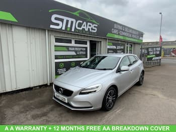 Used Volvo V40 2017 for sale - 79666647: Photo