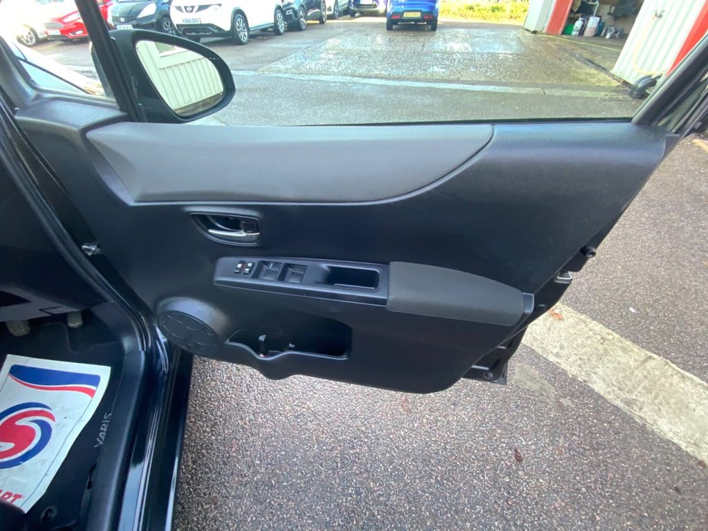 Used Toyota Yaris 2014 for sale - 76655351: Photo 12