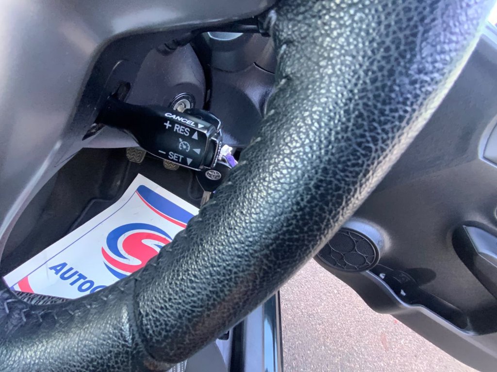 Used Toyota Yaris 2014 for sale - 76655351: Photo 16