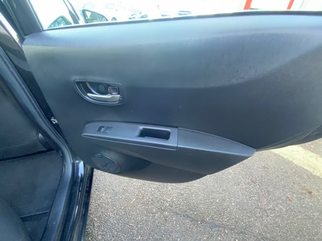 Used Toyota Yaris 2014 for sale - 76655351: Photo 26