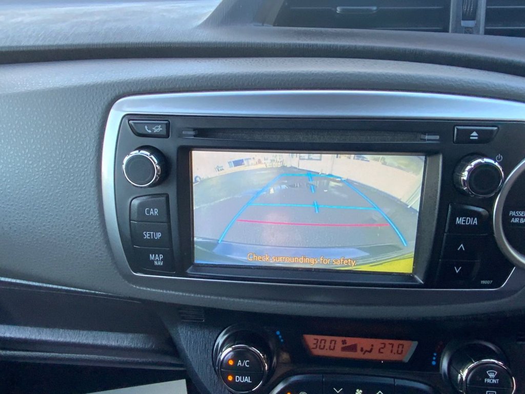 Used Toyota Yaris 2014 for sale - 76655351: Photo 27