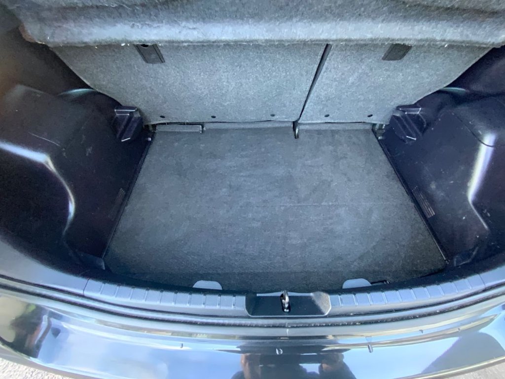 Used Toyota Yaris 2014 for sale - 76655351: Photo 32