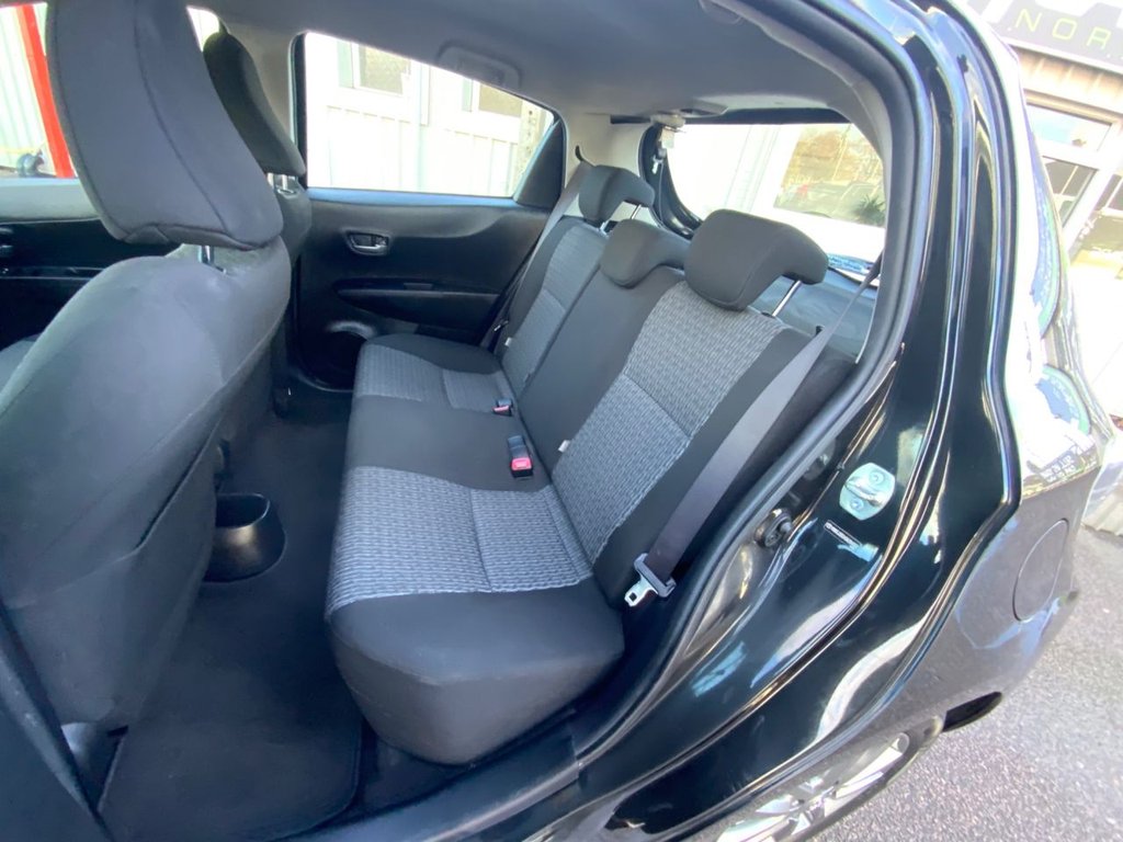 Used Toyota Yaris 2014 for sale - 76655351: Photo 38