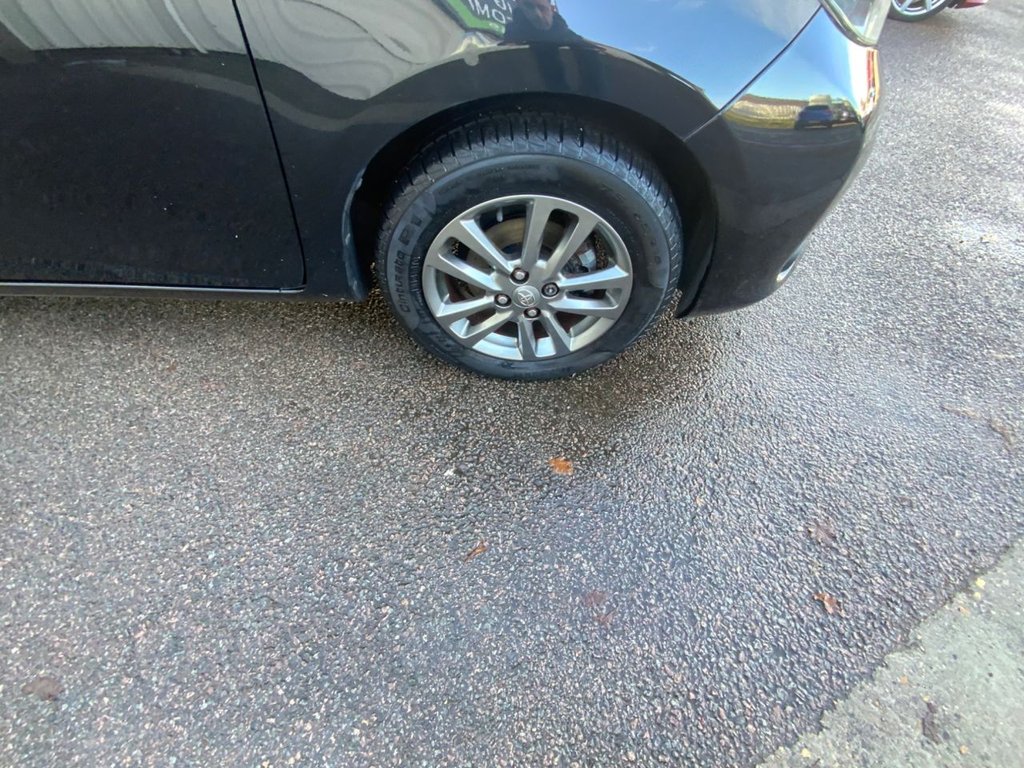 Used Toyota Yaris 2014 for sale - 76655351: Photo 41