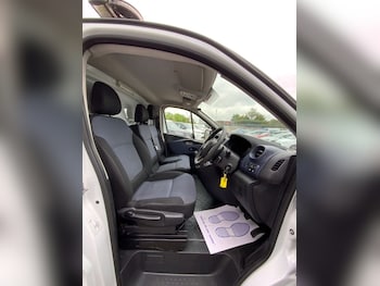 Used Vauxhall Vivaro 2017 for sale - 78500910: Photo
