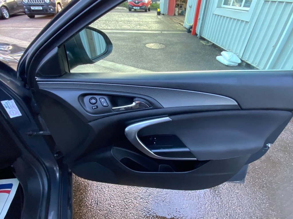 Used Vauxhall Insignia 2015 for sale - 77153496: Photo 20