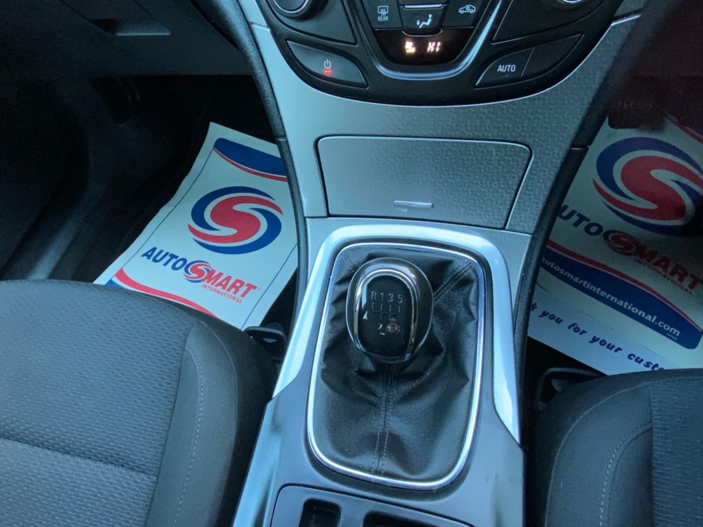 Used Vauxhall Insignia 2015 for sale - 77153496: Photo 34