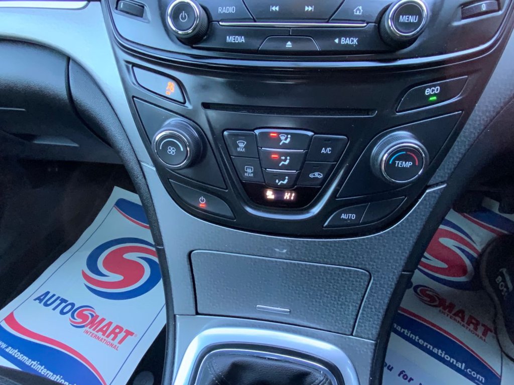 Used Vauxhall Insignia 2015 for sale - 77153496: Photo 35