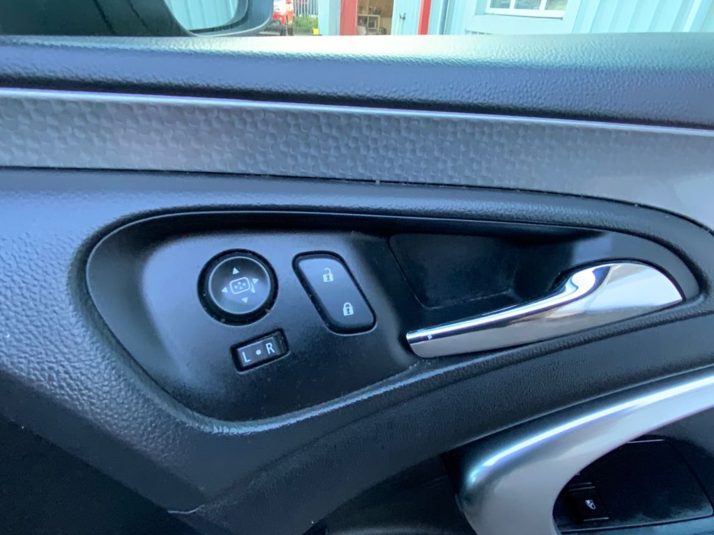 Used Vauxhall Insignia 2015 for sale - 77153496: Photo 36