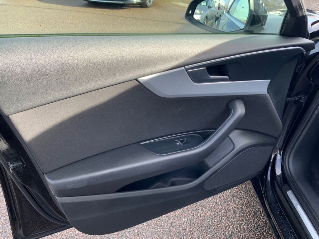 Used Audi A4 Avant 2016 for sale - 77631975: Photo 8