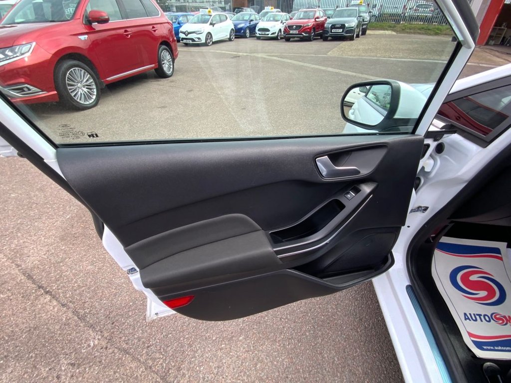 Used Ford Fiesta 2019 for sale - 77668809: Photo 17