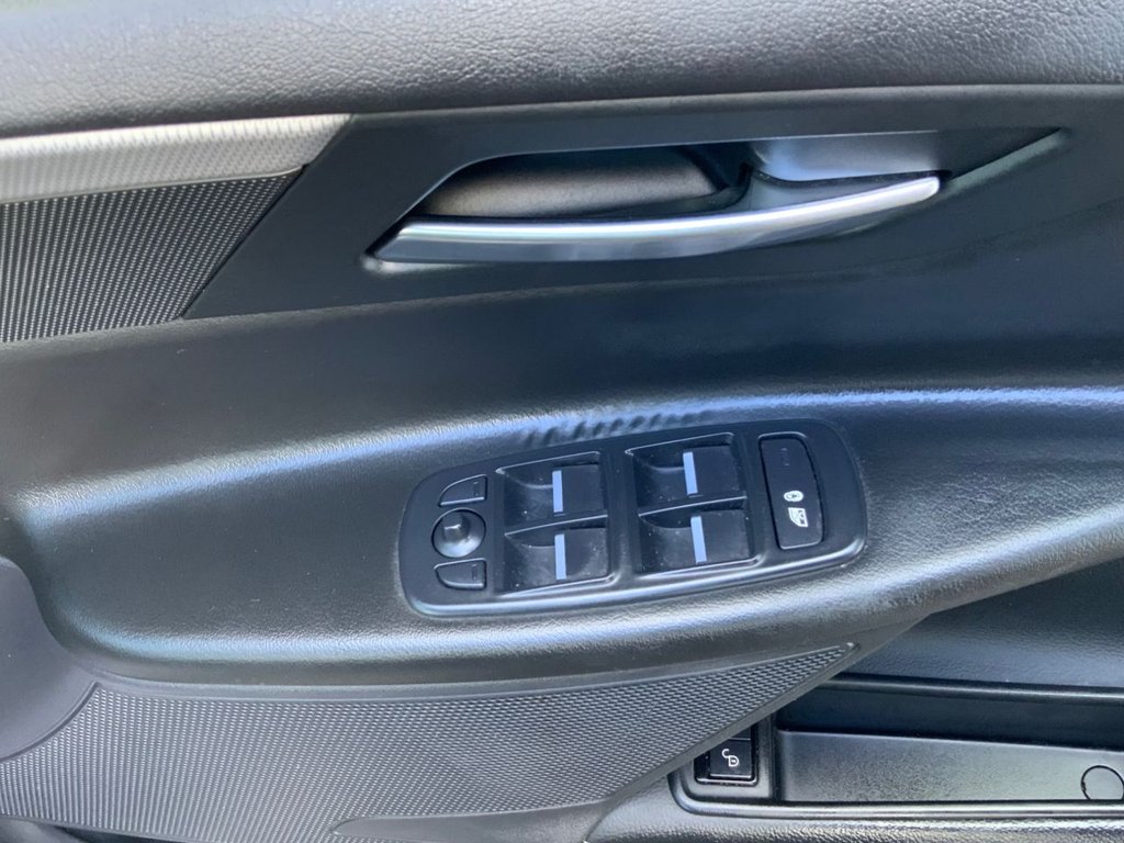 Used Jaguar XE 2019 for sale - 78030480: Photo 11