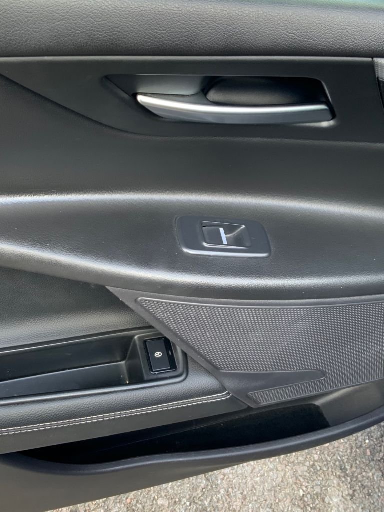 Used Jaguar XE 2019 for sale - 78030480: Photo 32