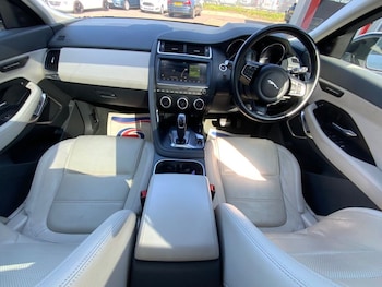 Used Jaguar E-Pace 2018 for sale - 75528082: Photo