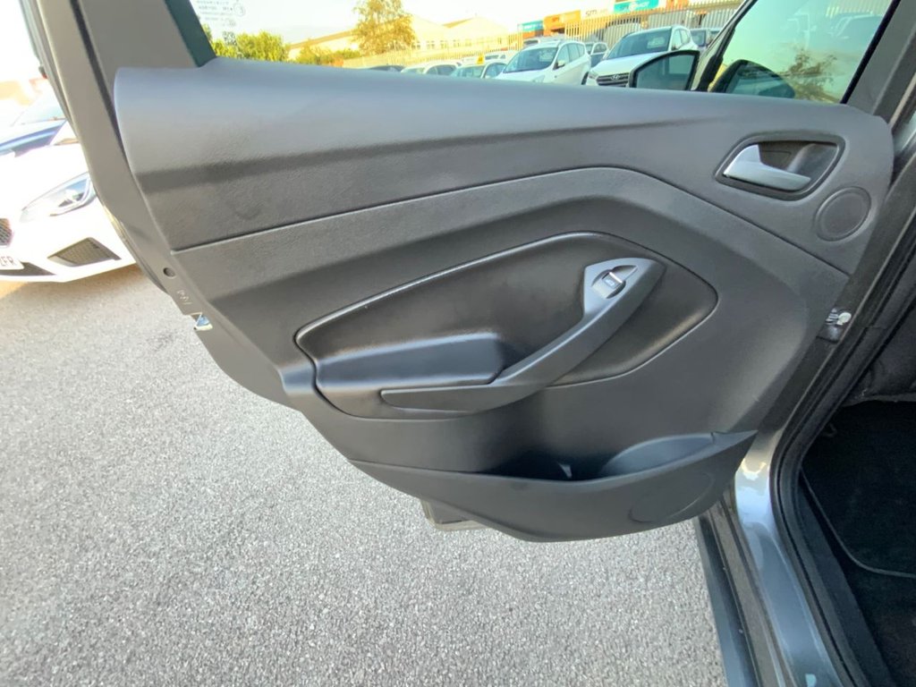 Used Ford Kuga 2014 for sale - 76396164: Photo 46