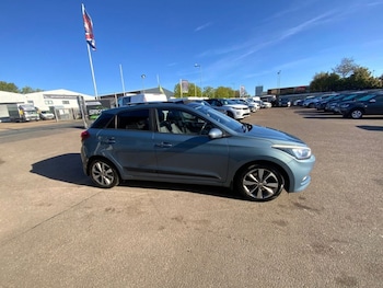 Used Hyundai i20 2017 for sale - 78350362: Photo