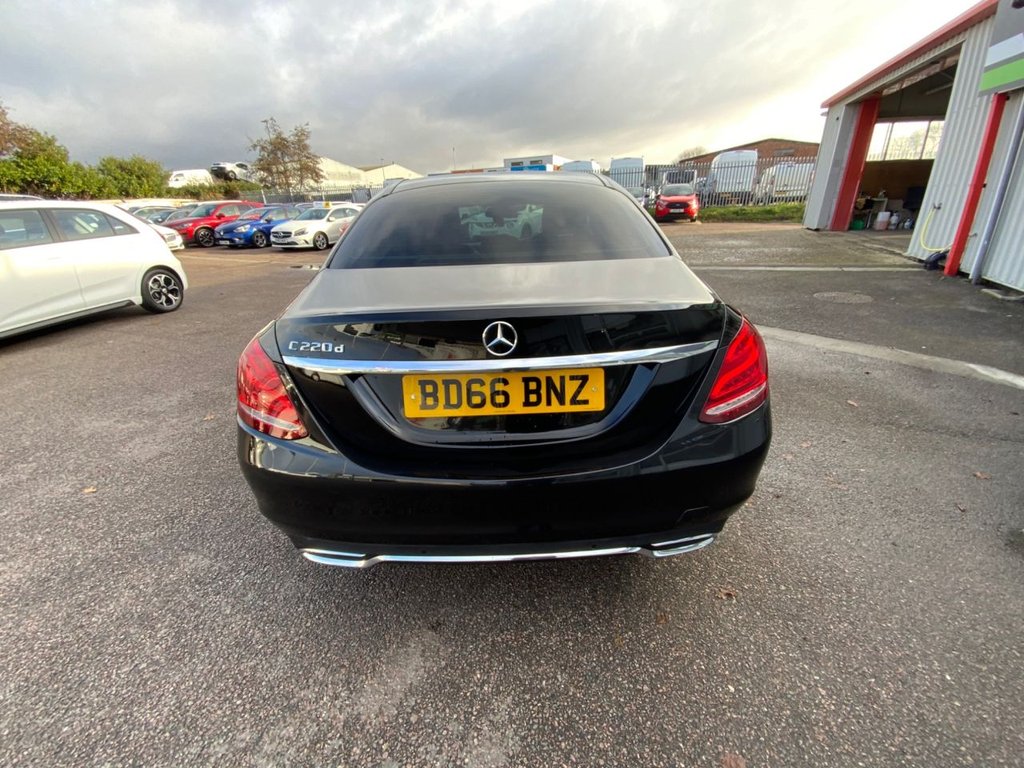 Used Mercedes-Benz C Class 2016 for sale - 76642544: Photo 4