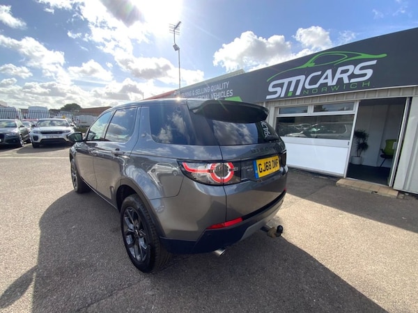 Used Land Rover Discovery Sport 2018 for sale - 75693539: Photo 10