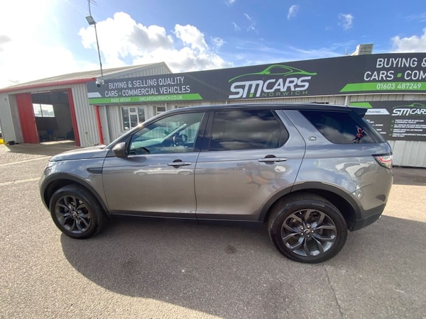 Used Land Rover Discovery Sport 2018 for sale - 75693539: Photo 18