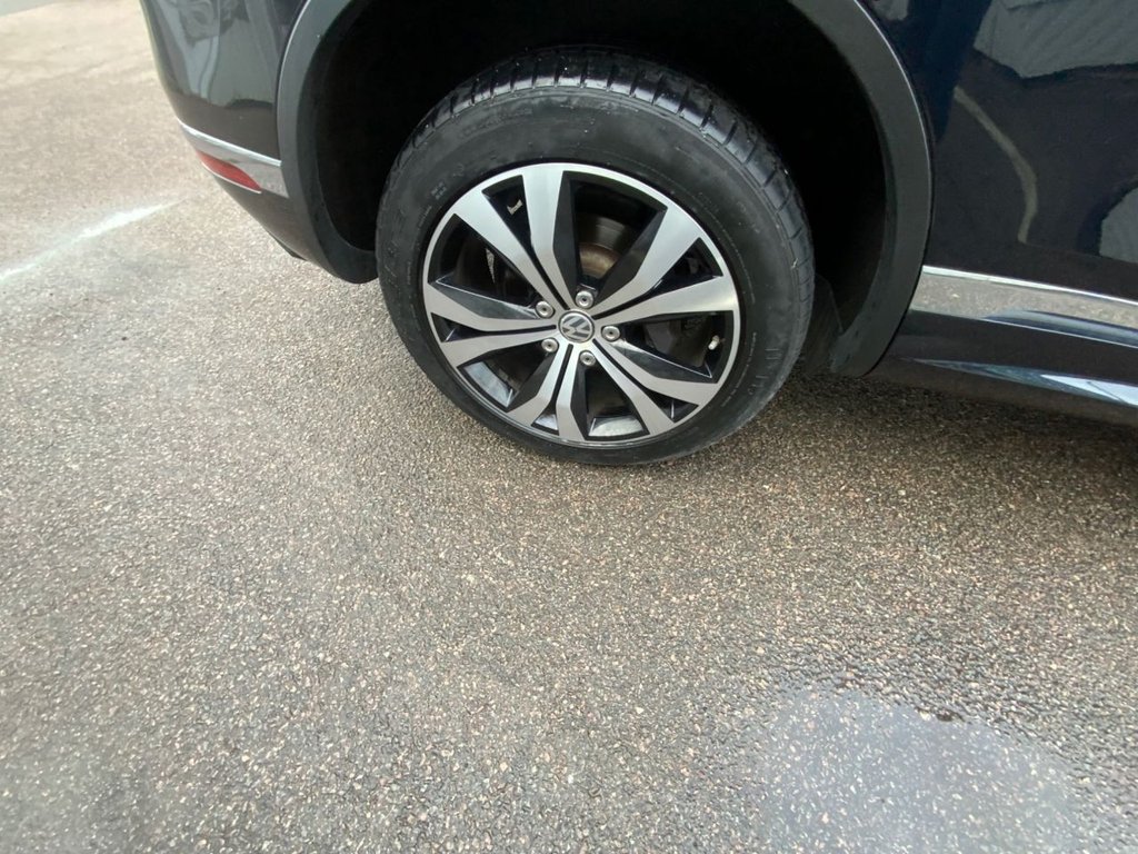 Used Volkswagen Touareg 2017 for sale - 75973898: Photo 43