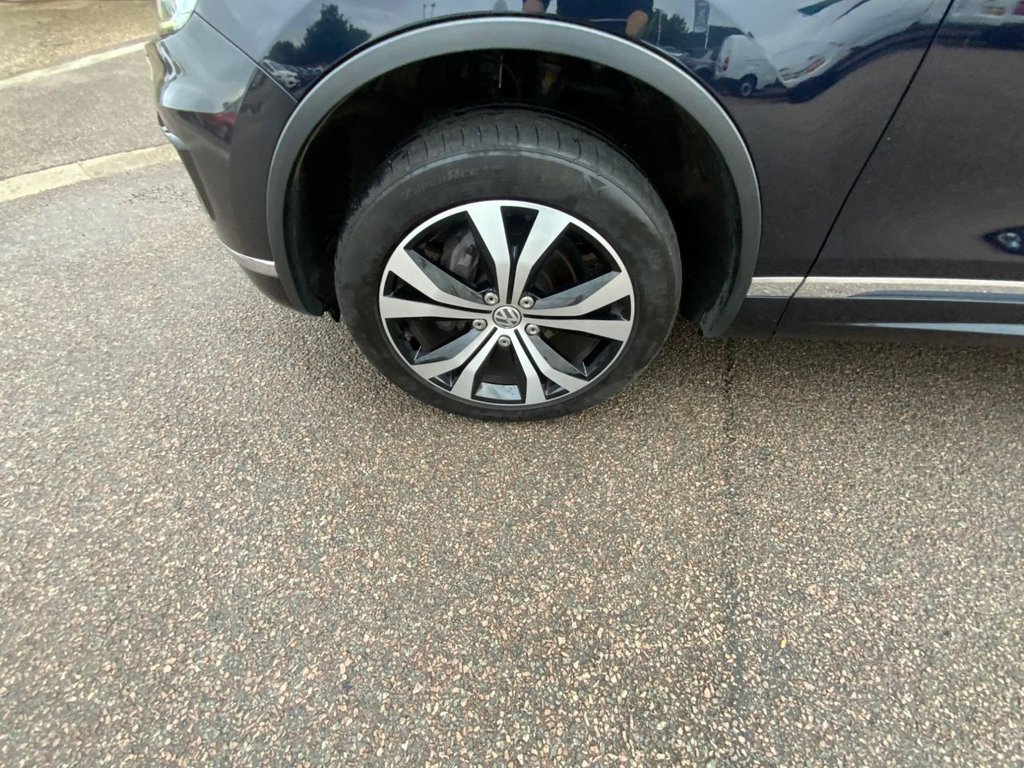 Used Volkswagen Touareg 2017 for sale - 75973898: Photo 45