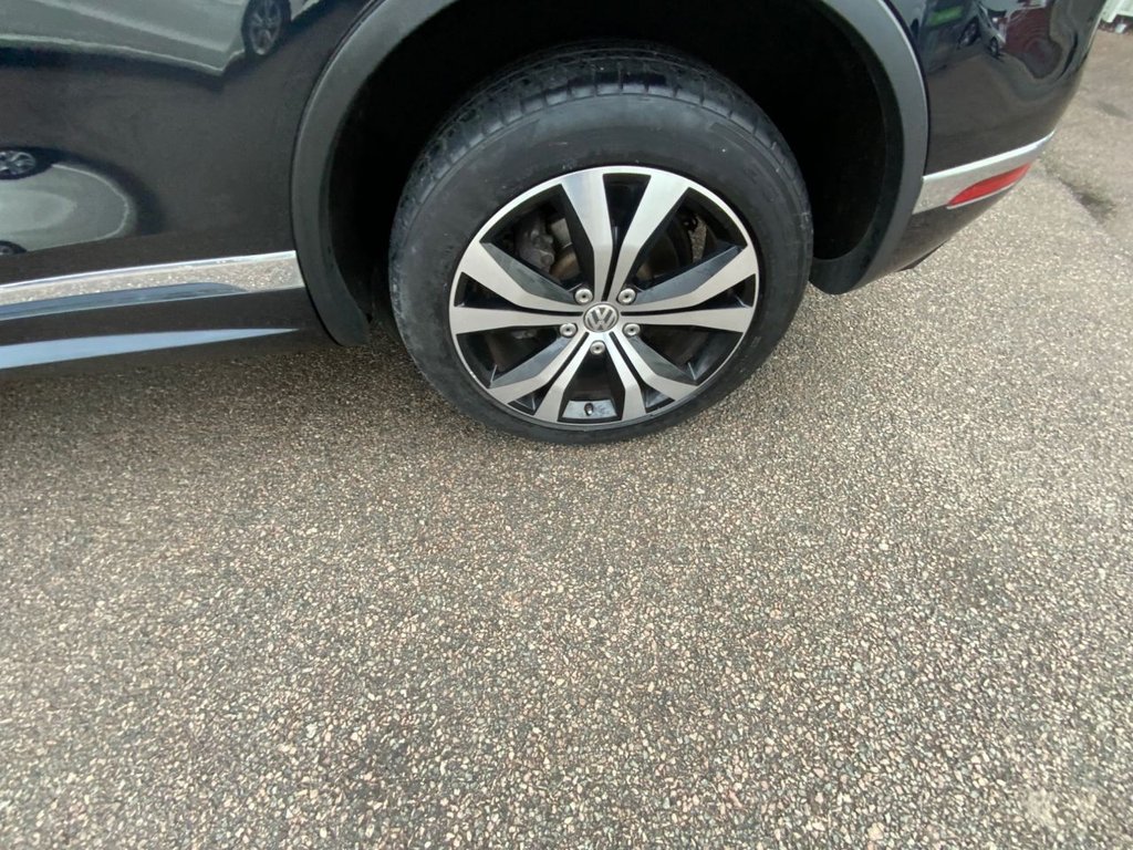 Used Volkswagen Touareg 2017 for sale - 75973898: Photo 46