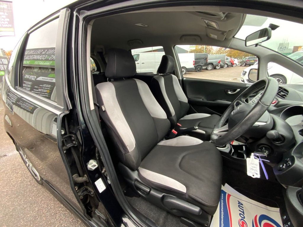 Used Honda Jazz 2014 for sale - 76582091: Photo 20