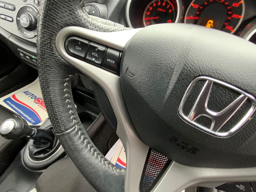 Used Honda Jazz 2014 for sale - 76582091: Photo 25