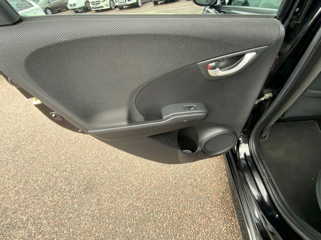 Used Honda Jazz 2014 for sale - 76582091: Photo 39