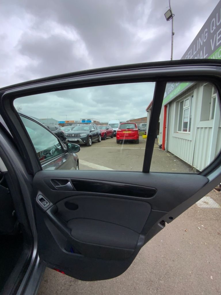 Used Volkswagen Golf 2012 for sale - 77990948: Photo 21