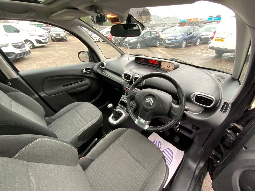 Used Citroen C3 Picasso 2017 for sale - 77792222: Photo 2