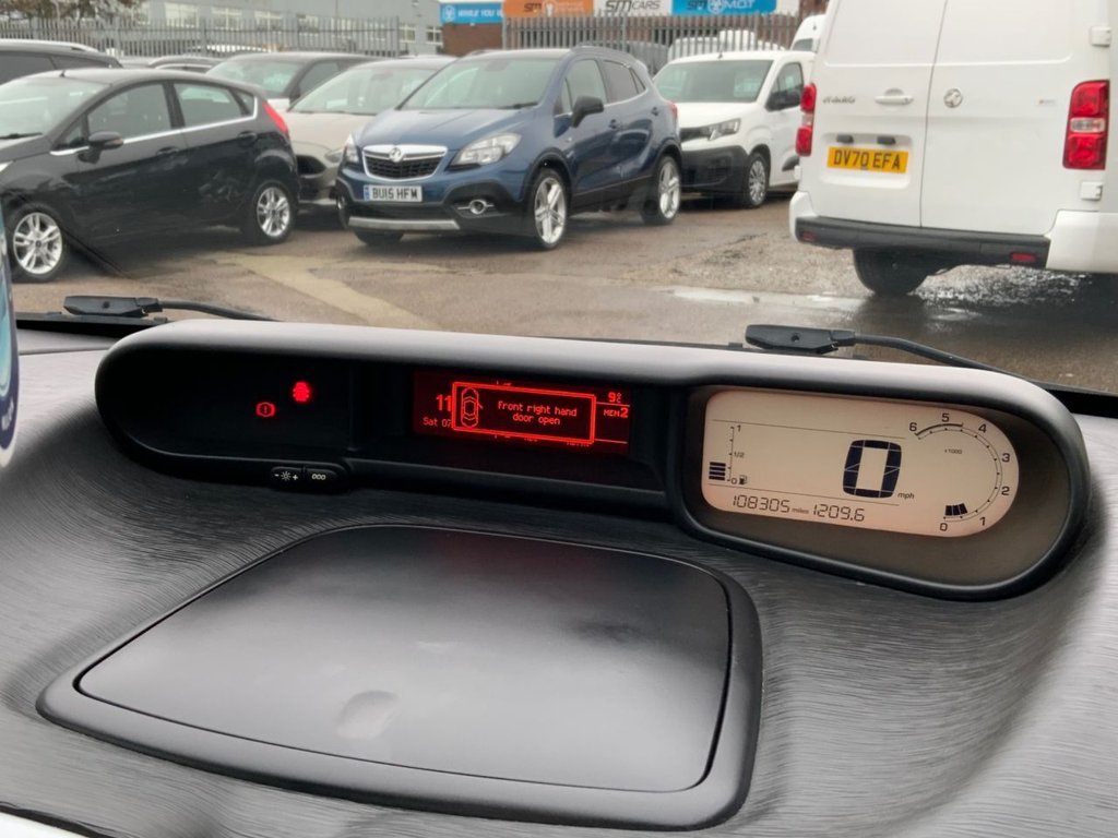 Used Citroen C3 Picasso 2017 for sale - 77792222: Photo 32