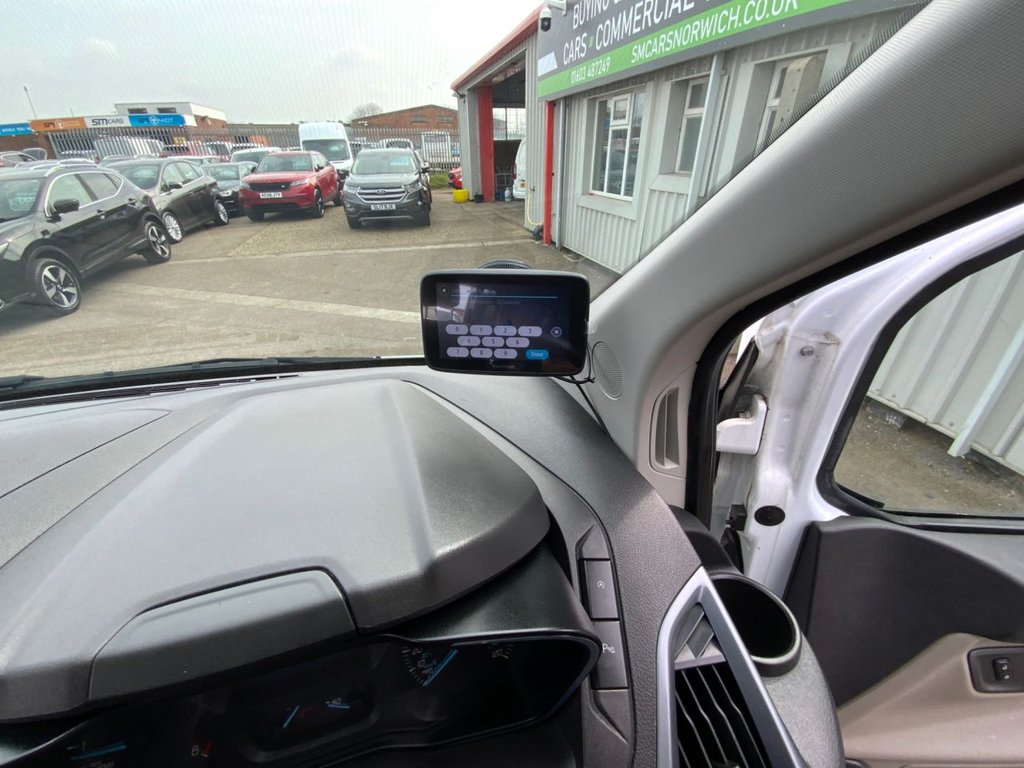 Used Ford Tourneo Custom 2018 for sale - 77967570: Photo 43