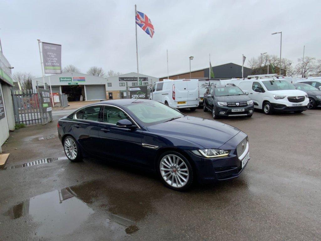 Used Jaguar XE 2017 for sale - 77703908: Photo 11