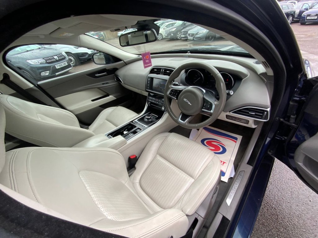 Used Jaguar XE 2017 for sale - 77703908: Photo 15