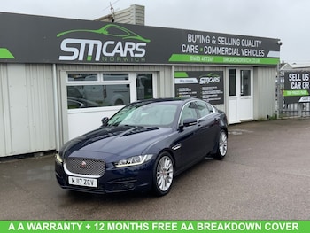 Used Jaguar XE 2017 for sale - 77703908: Photo