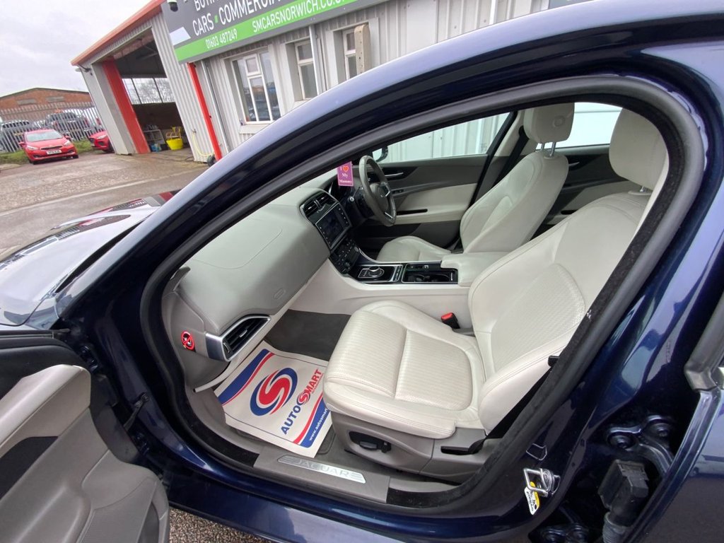 Used Jaguar XE 2017 for sale - 77703908: Photo 26