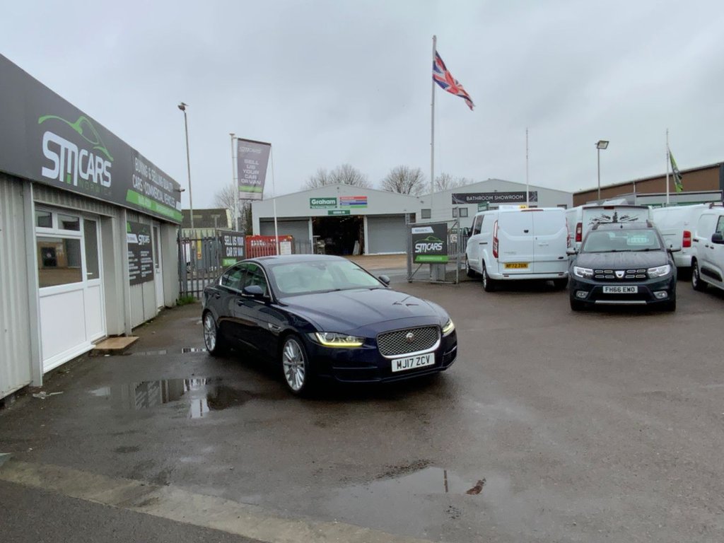 Used Jaguar XE 2017 for sale - 77703908: Photo 3