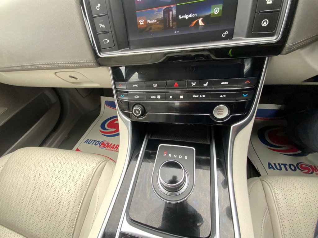 Used Jaguar XE 2017 for sale - 77703908: Photo 30