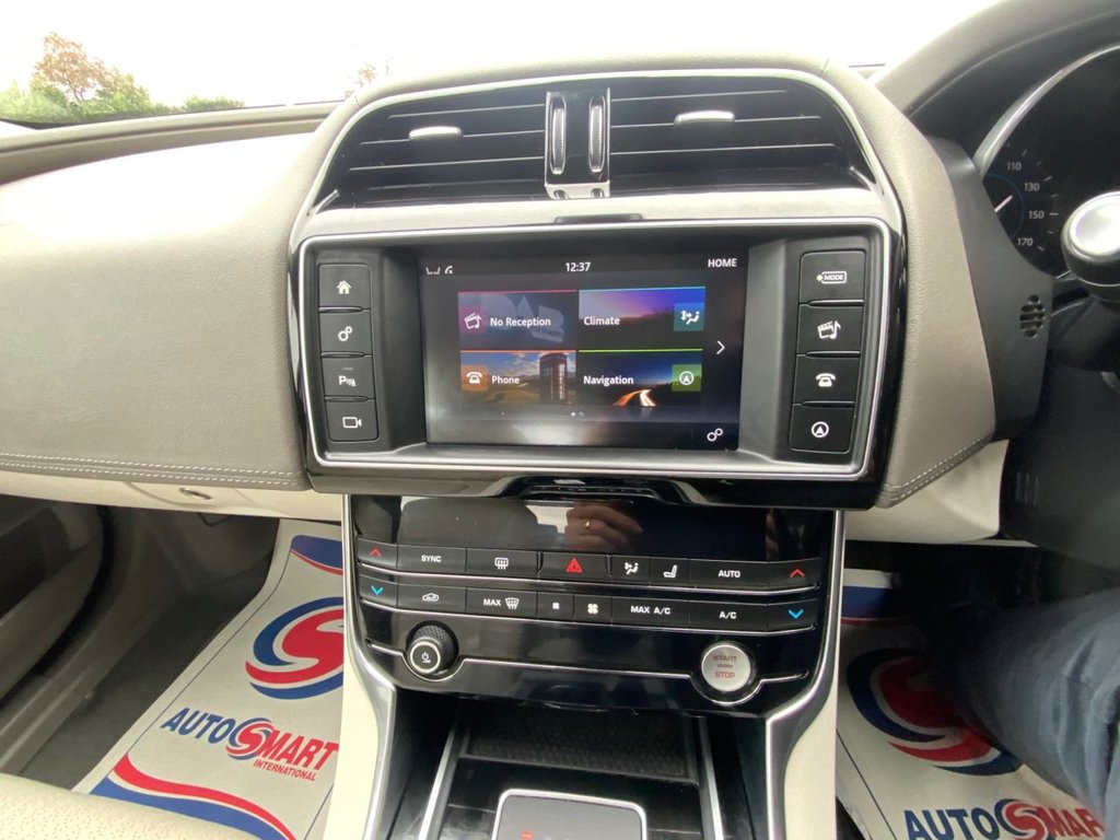 Used Jaguar XE 2017 for sale - 77703908: Photo 31