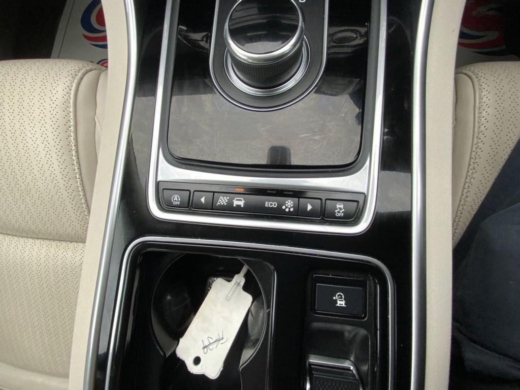 Used Jaguar XE 2017 for sale - 77703908: Photo 41