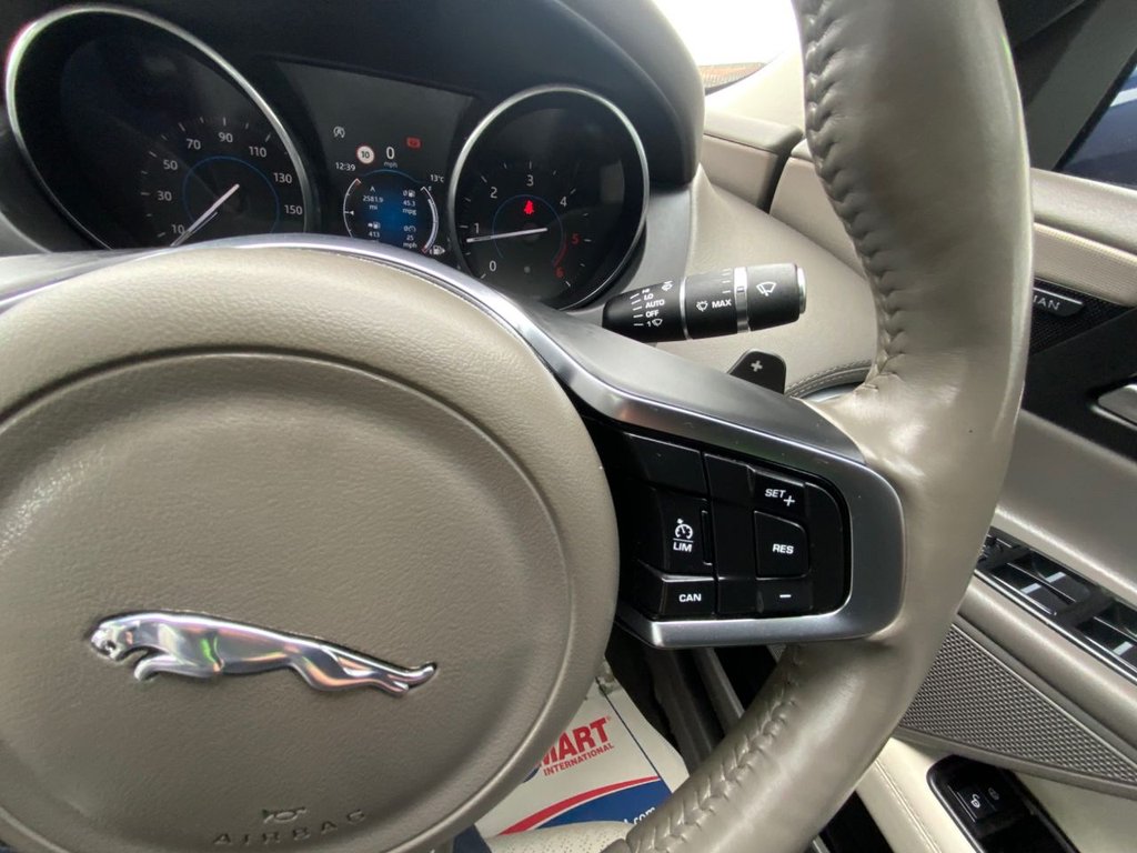 Used Jaguar XE 2017 for sale - 77703908: Photo 42