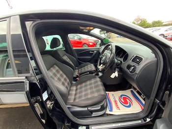 Used Volkswagen Polo 2016 for sale - 77249935: Photo