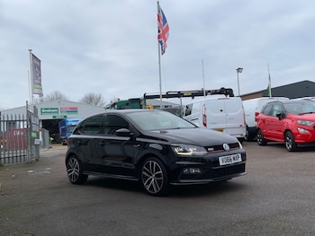 Used Volkswagen Polo 2016 for sale - 77249935: Photo